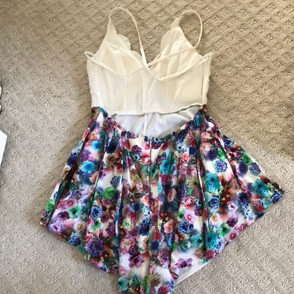 Floral Dressy Romper - Picture 2 of 3